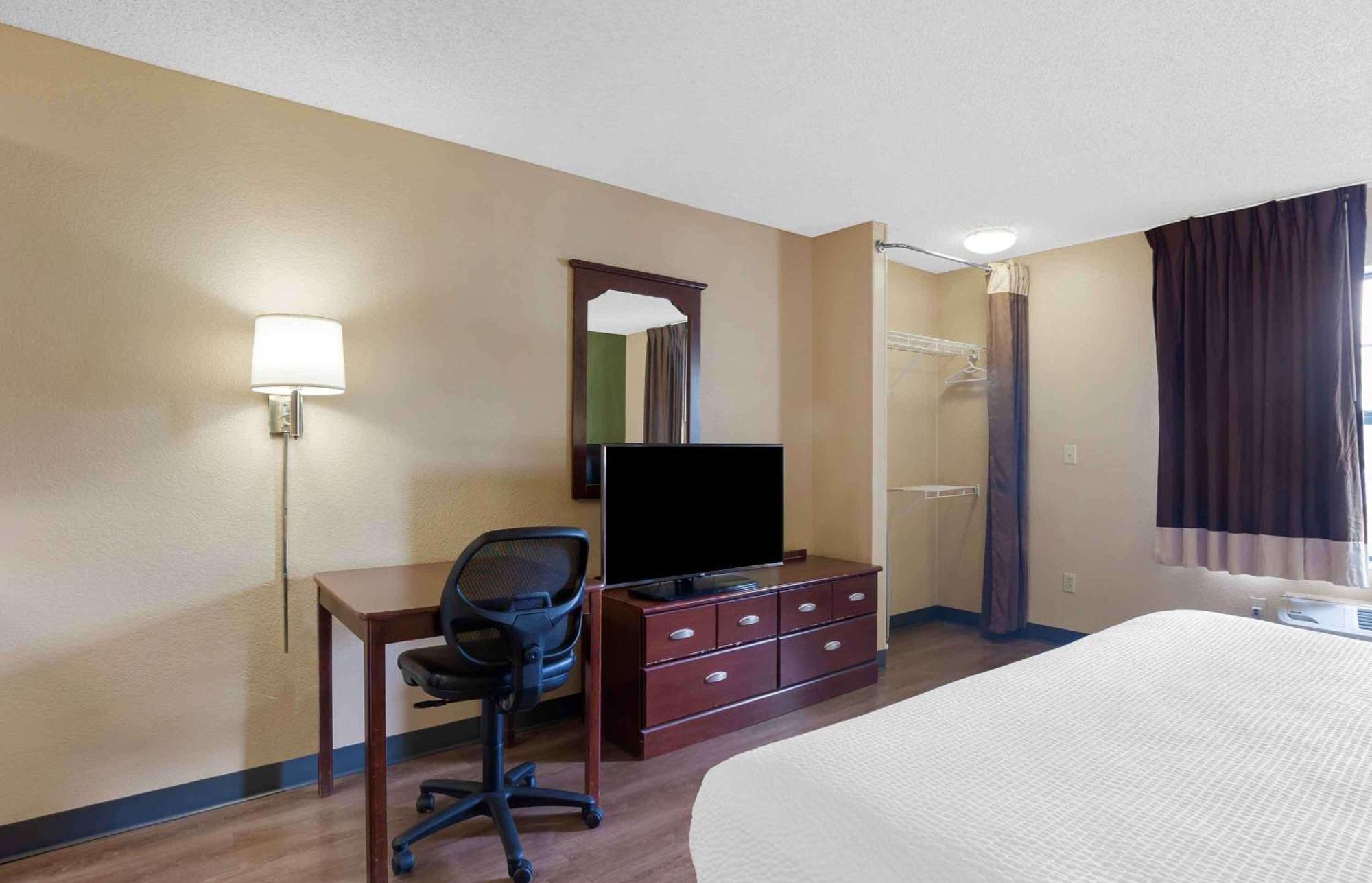 Extended America Select - Chicago - - West Hotel 2*