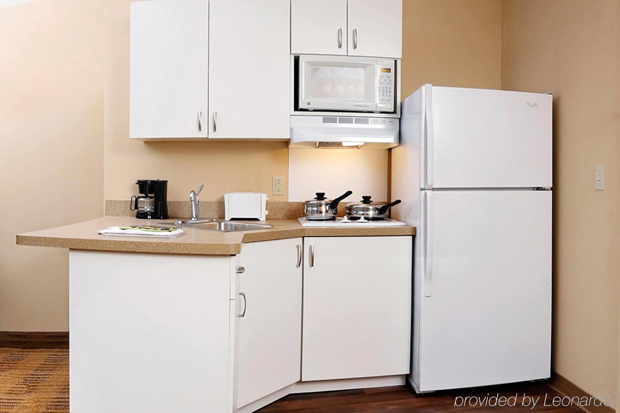 Extended America Select - Chicago - - West Naperville